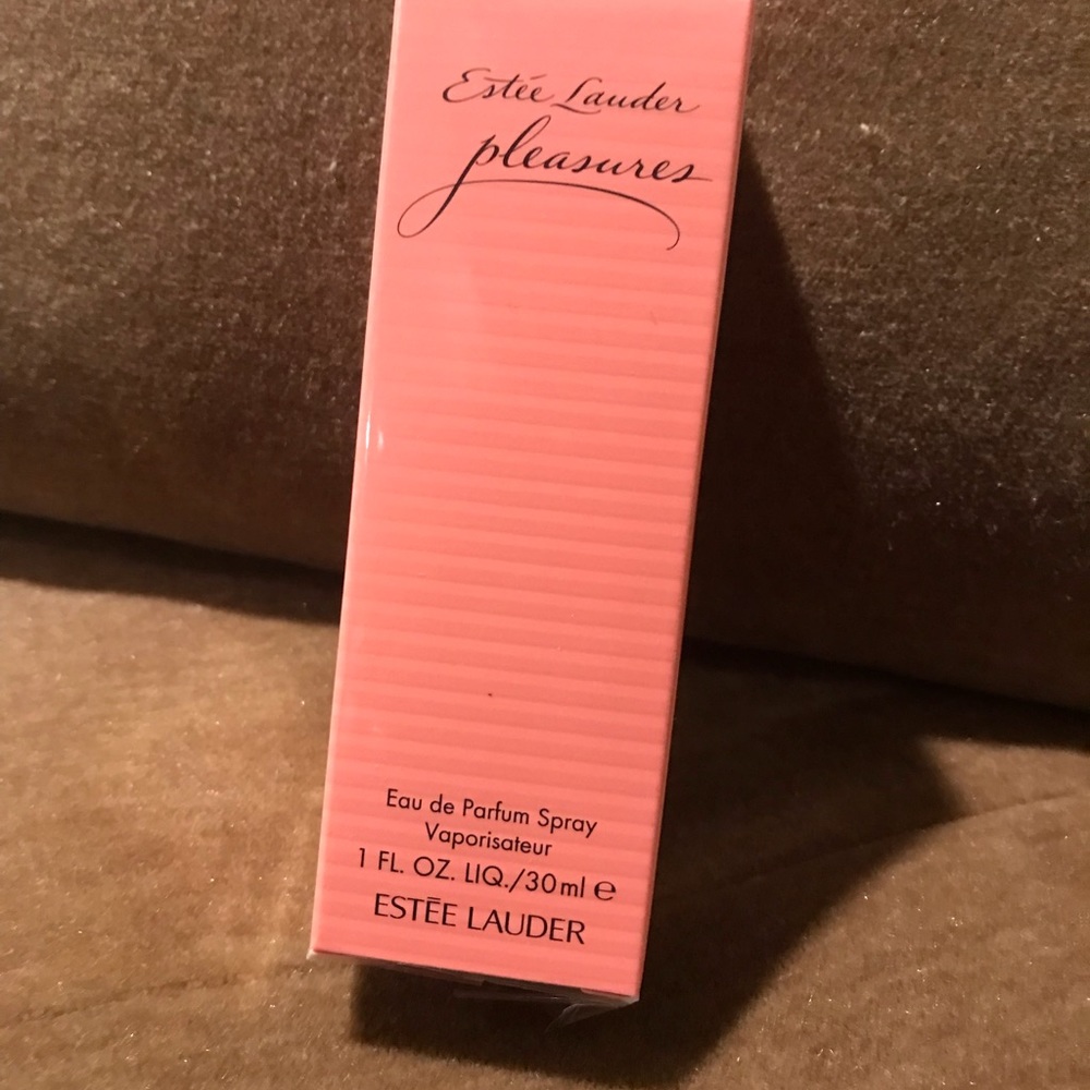 Estée Lauder Pleasures eau de parfum spray